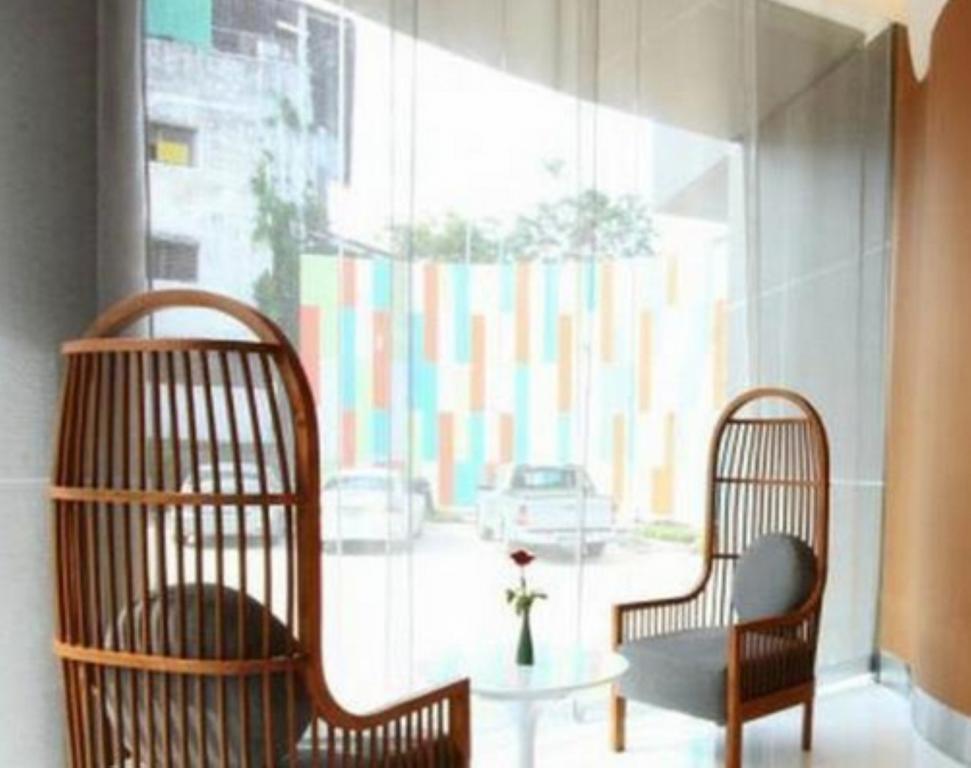 Hotel PAPA Bangkok Siriraj Bagian luar foto